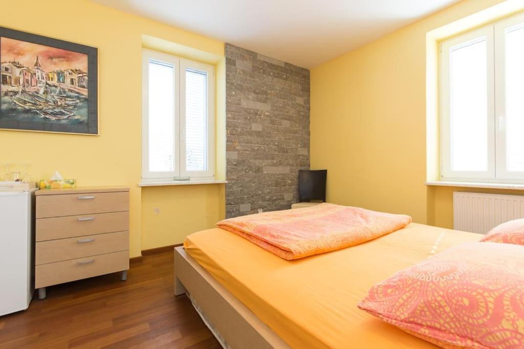 Villa Ajda - Orange Room Omišalj Εξωτερικό φωτογραφία